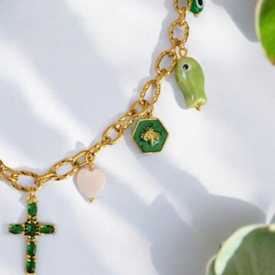COLLIER CHARMS GREEN