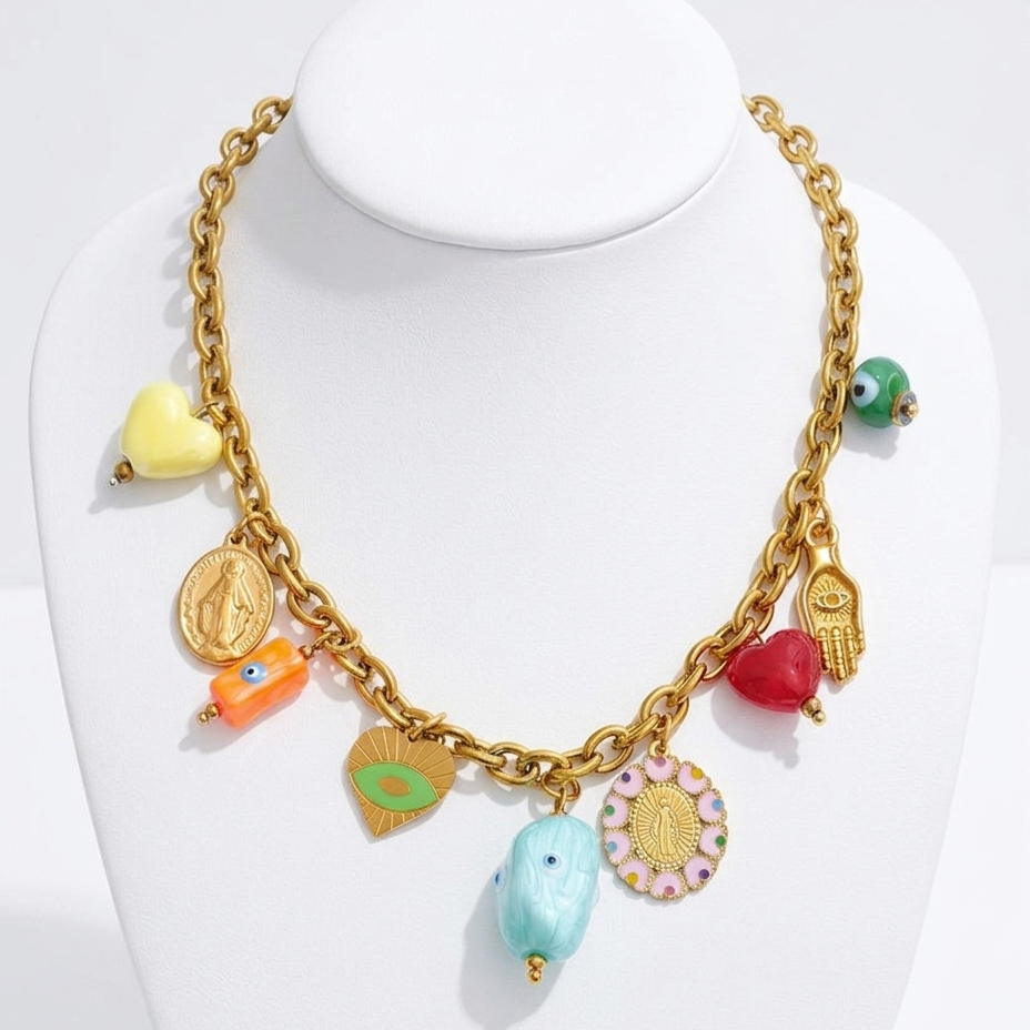 COLLIER AMAYA