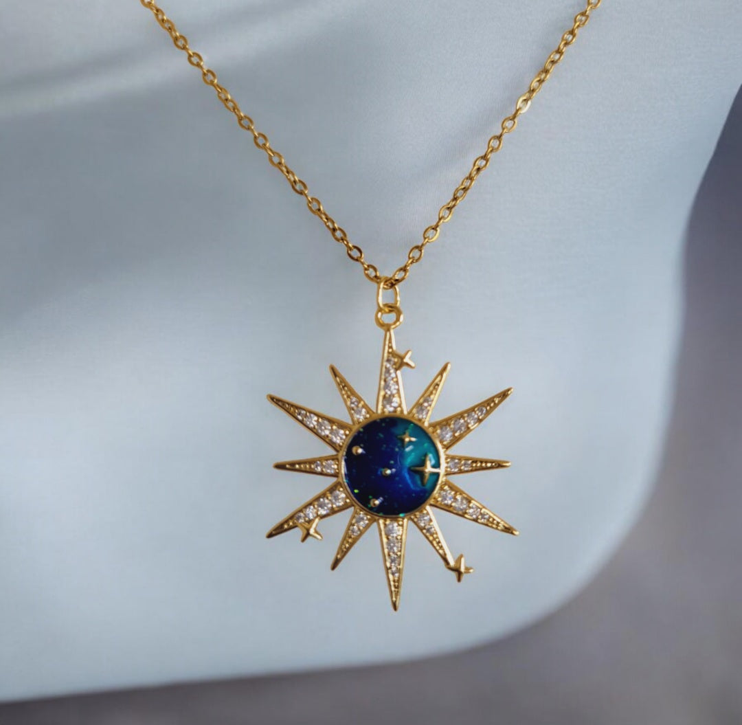 COLLIER HINA